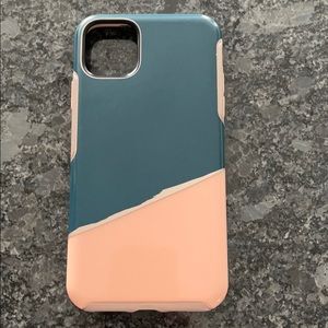 Otterbox Symmetry Series: iPhone 11 Pro Max case